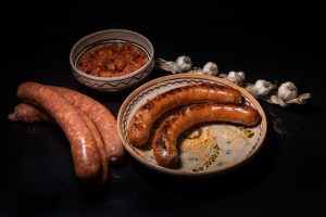 Bacania La Bunicul Matei Carnati Traditionali Din Romania