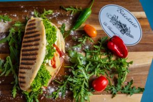 Bacania La Bunicul Matei Sandwich Cu Produse Din Romania