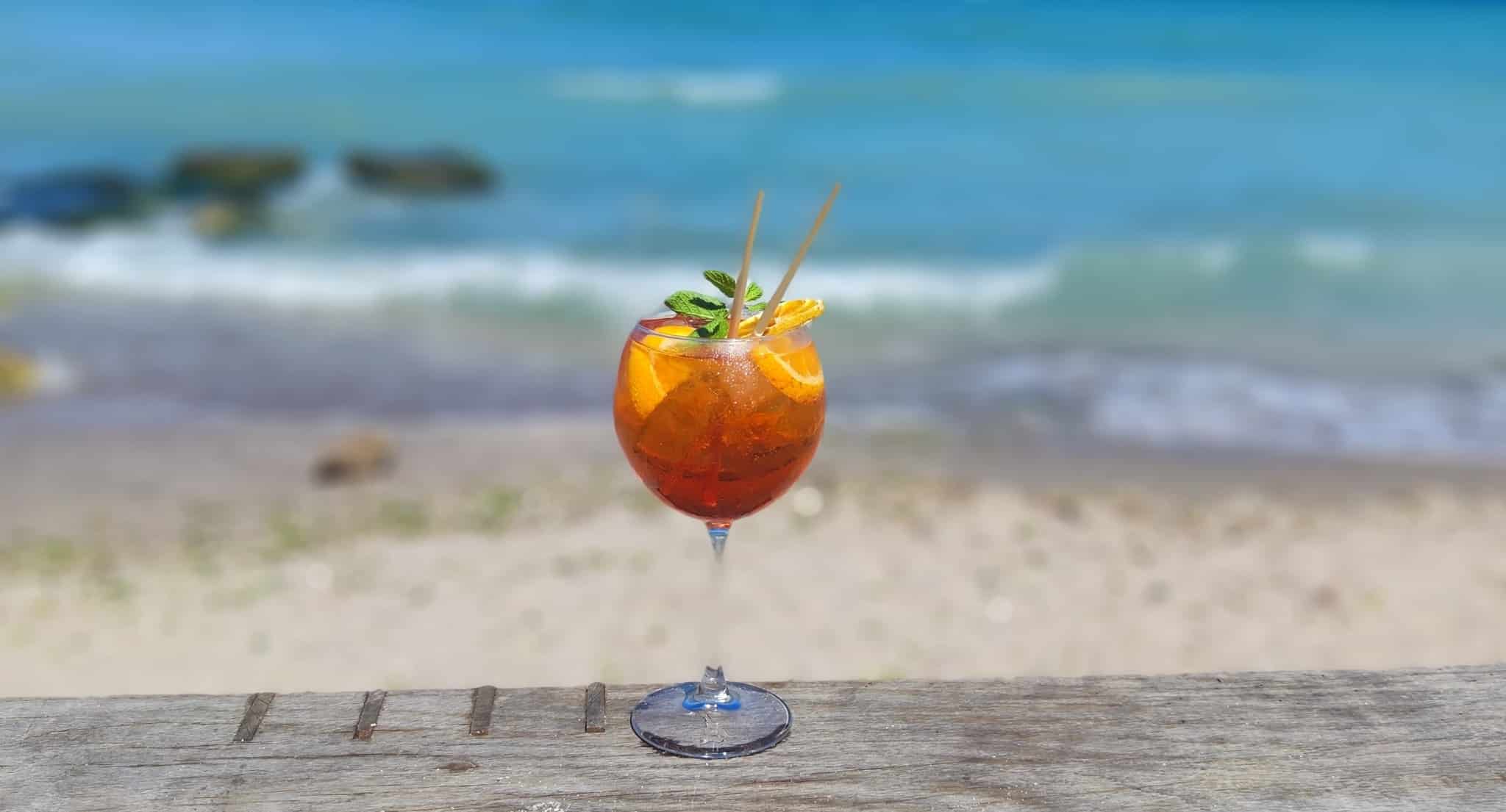 Paie De Băut O Poveste Despre Protecția Mediului și Impactul Nostru Asupra Naturii