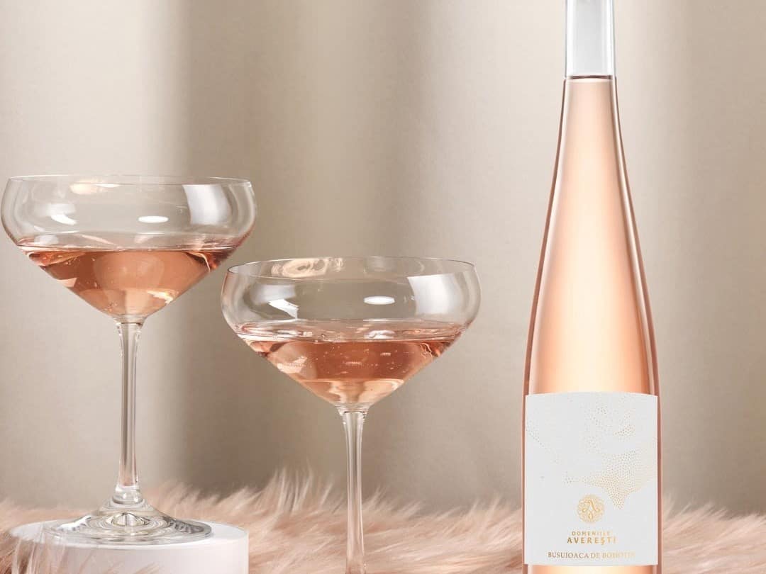Vine Căldura E Timpul Pentru Un Vin Rose