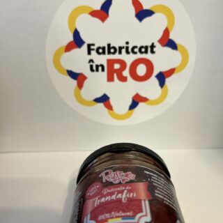 Dulceață de trandafiri Paboland este un deliciu rafinat, realizat din petale de trandafir atent selectate. Această dulceață