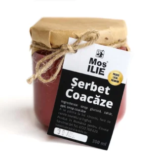 Șerbet de coacăze Moș Ilie este un deliciu natural, preparat din cele mai fine coacăze proaspete. Cu un gust intens și o