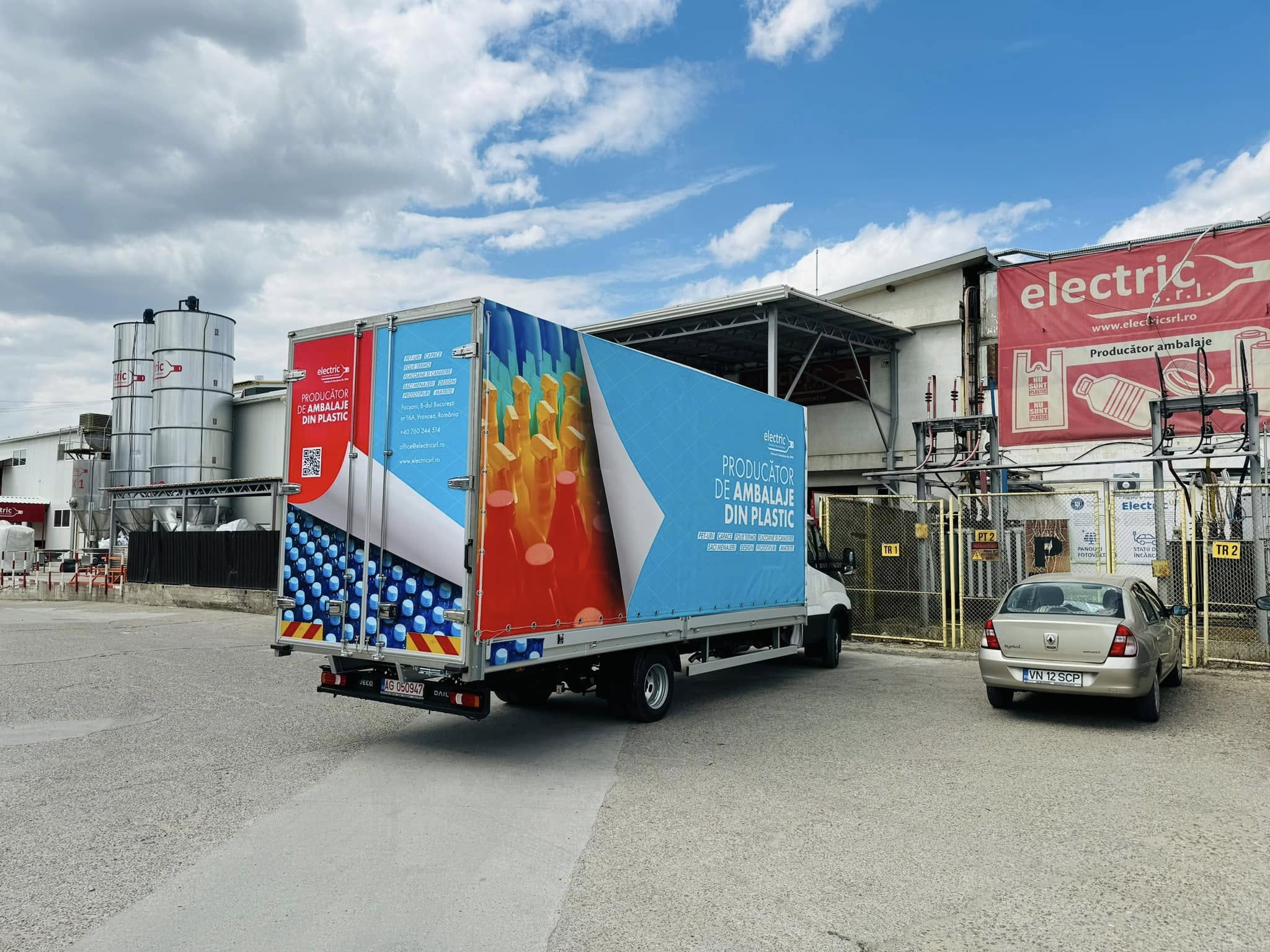 E bine să susținem și să încurajăm fabricile românești! Cumpără și tu saci menajeri și sacoșe direct de la Focșani!