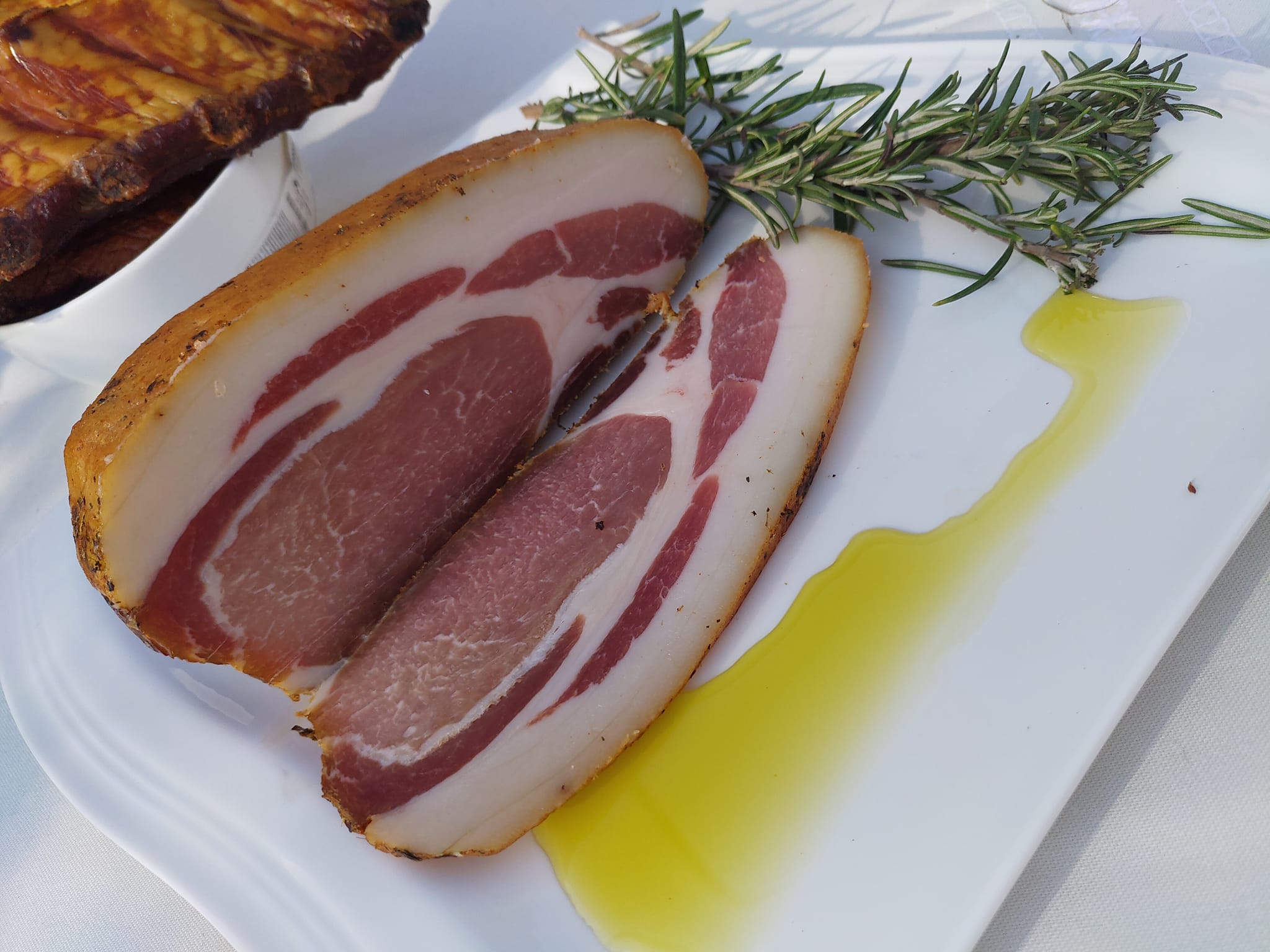 carmangerie românească Gustos&Fumegat