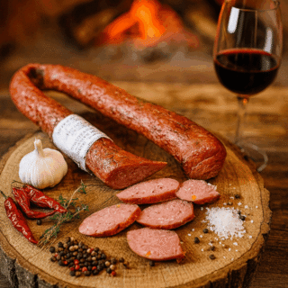 carnati vanatoresti din porc si mistret