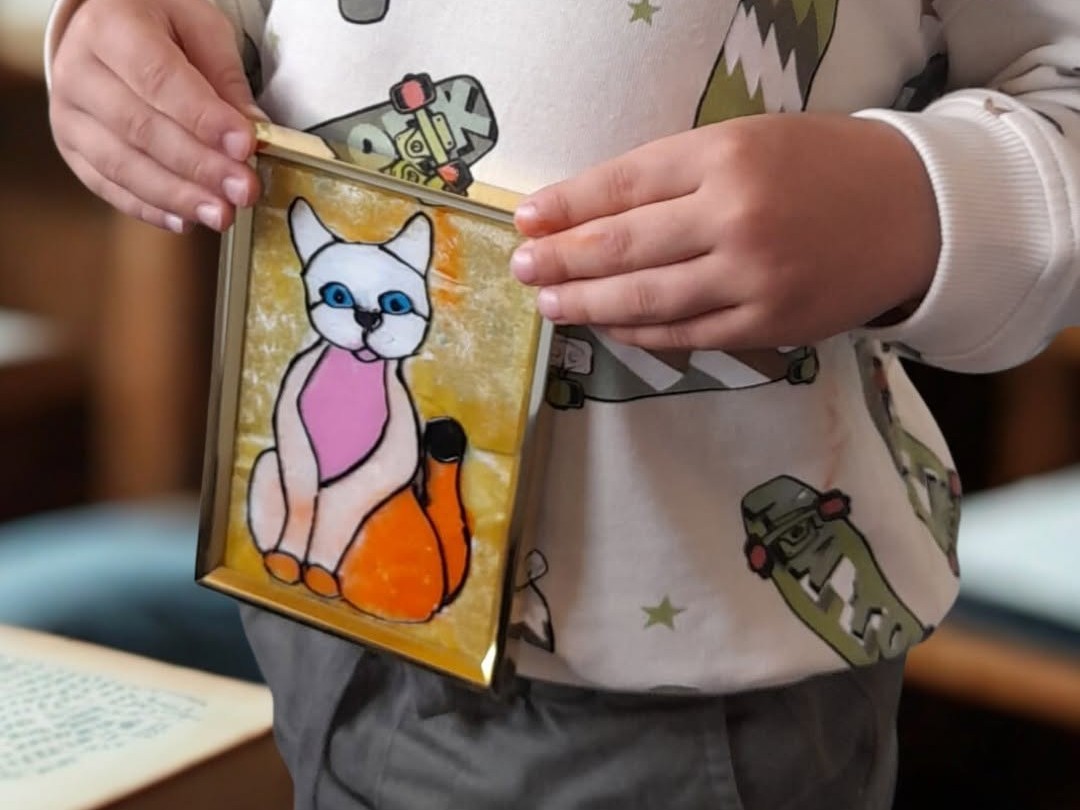 Atelierele lui Margot – locul unde culoarea devine emoție, iar pictura se transformă în terapie